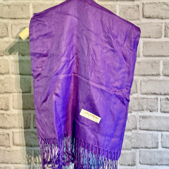 NWT PASHMINA Purple wrap - Picture 1 of 5